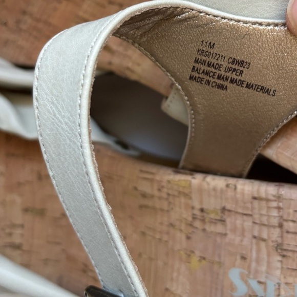 KORKS by Kork-Ease Dawson Wedge Sandals in
Off White Sz 11M - Picture 7 of 7